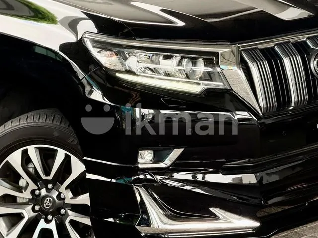 Toyota Land Cruiser Prado 2023 photo 2