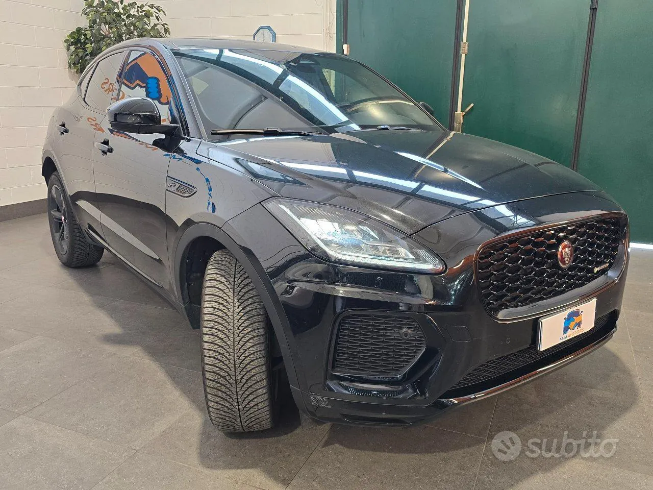 Jaguar E-Pace 2023 photo 3