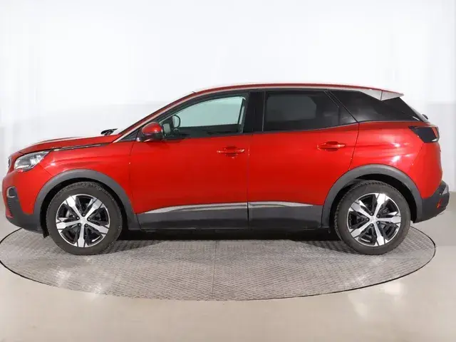 Peugeot 3008 2019 photo 2
