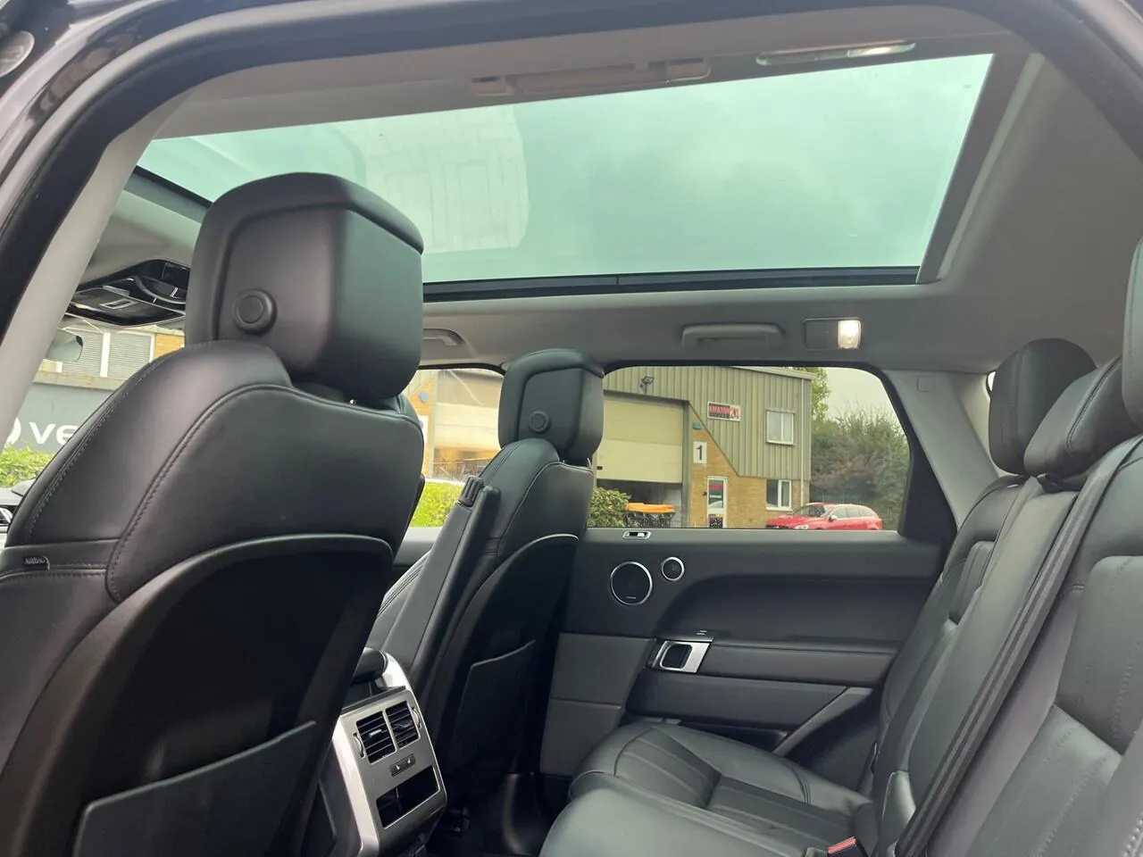 Land Rover Range Rover Sport 2020 photo 4