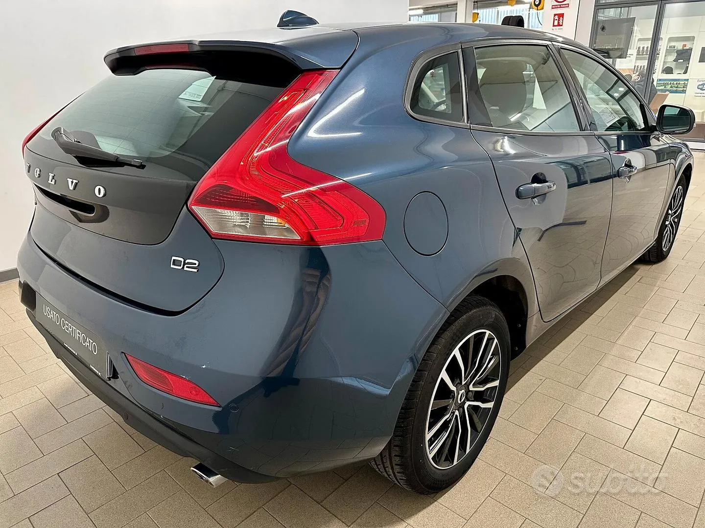 Volvo V40 2019 photo 4
