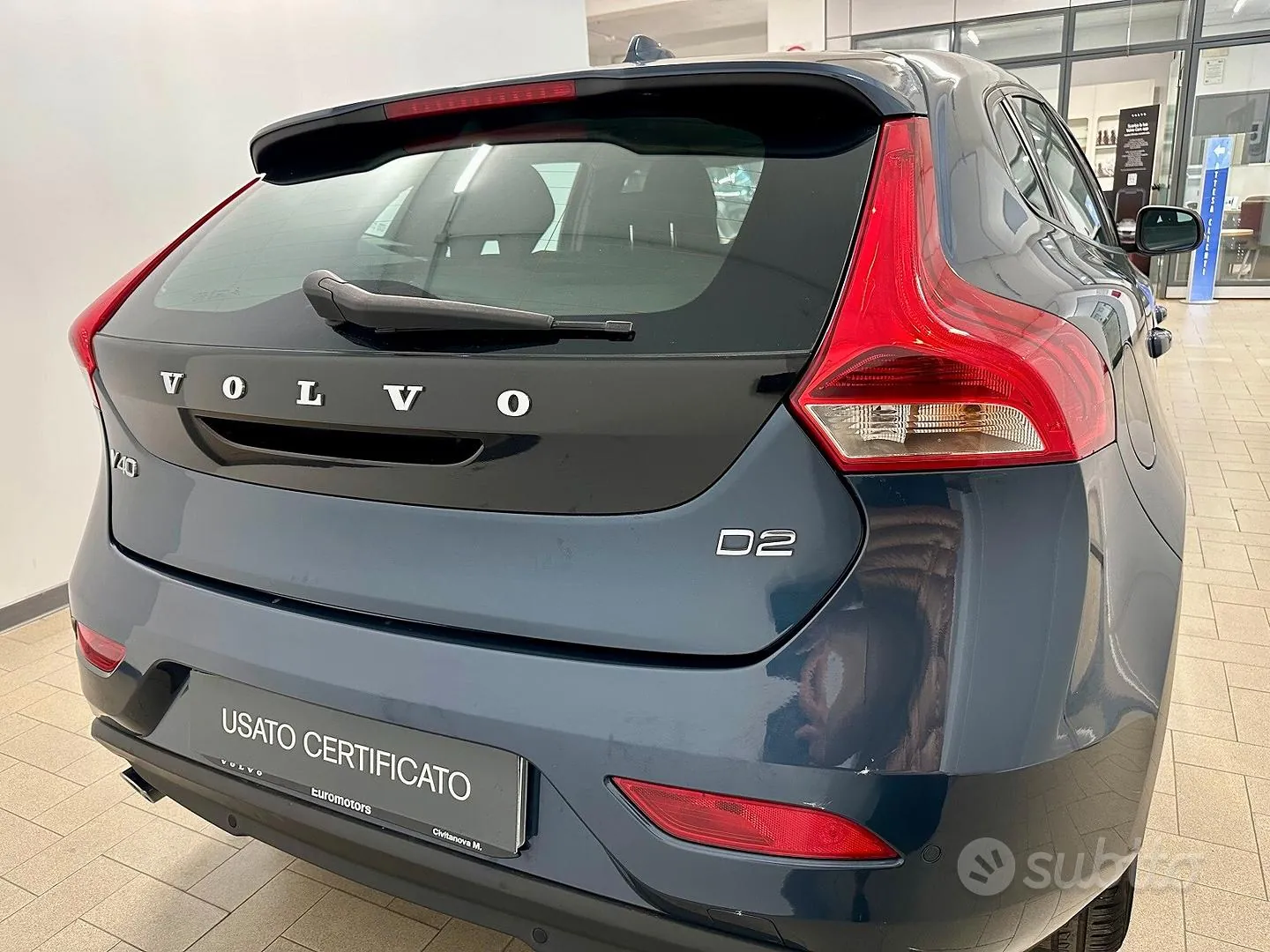 Volvo V40 2019 photo 3