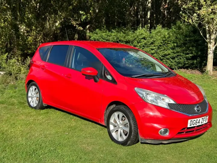 Nissan Note 2014 photo 2