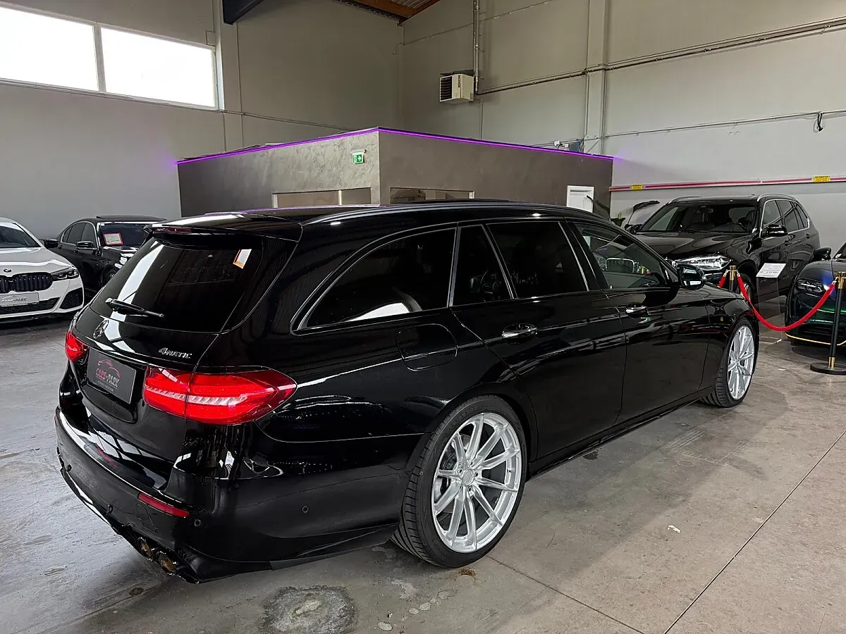 Mercedes-Benz E-Class 2018 photo 3