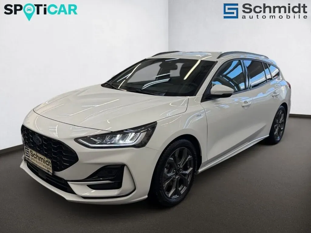 Ford Focus 2024 photo 2