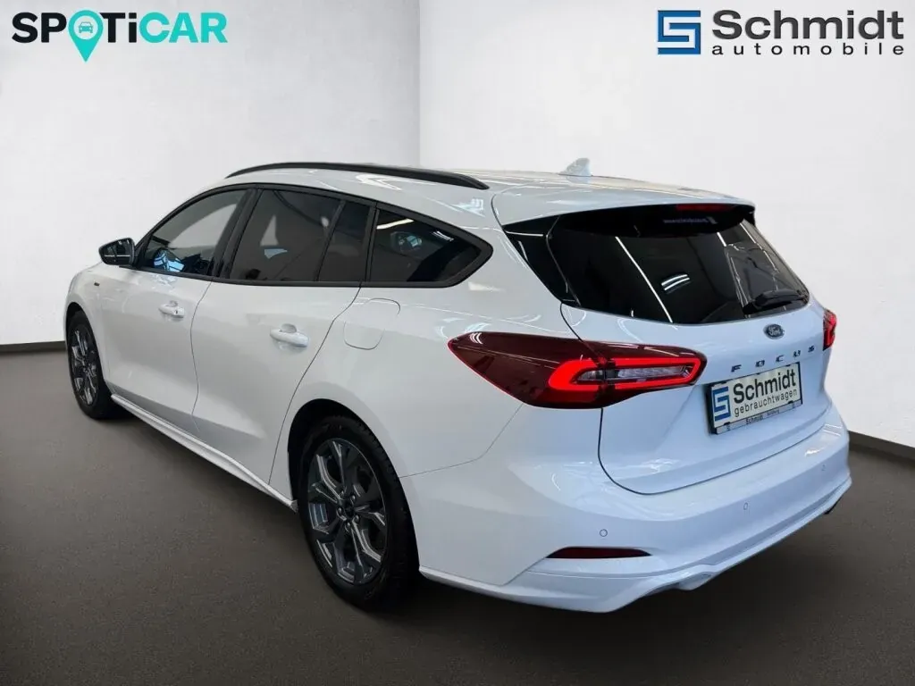 Ford Focus 2024 photo 3