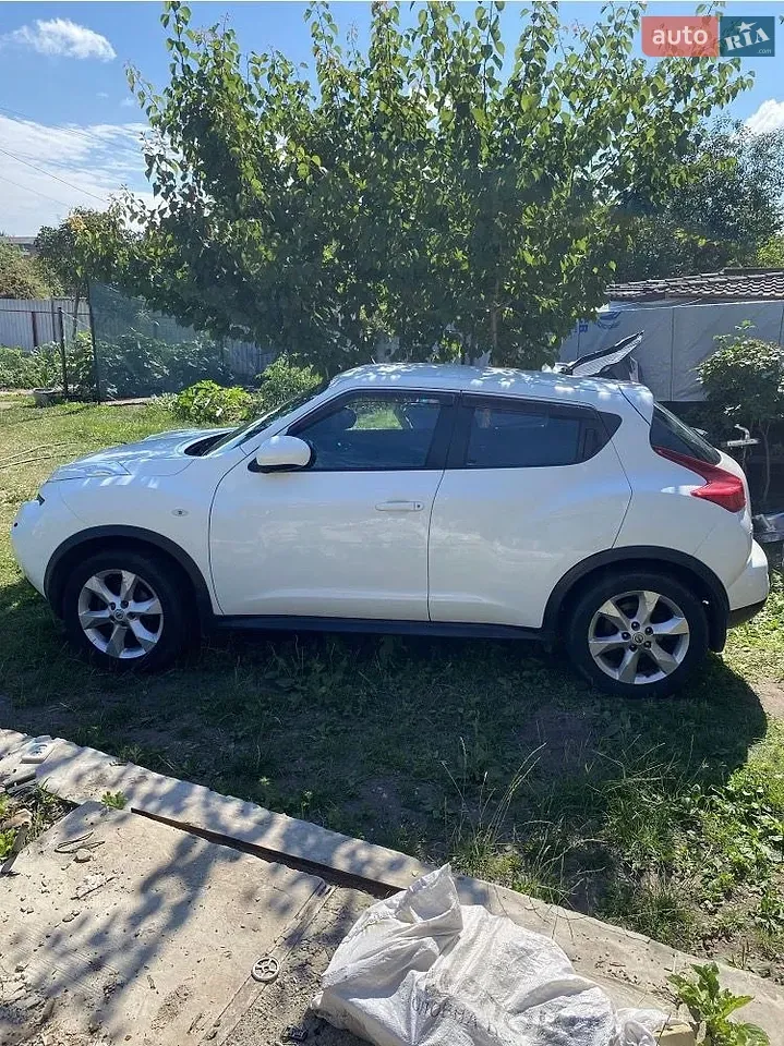 Nissan Juke 2012 photo 2