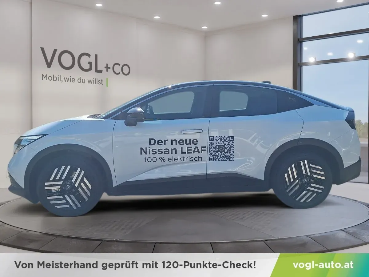 Nissan Leaf 2026 photo 2