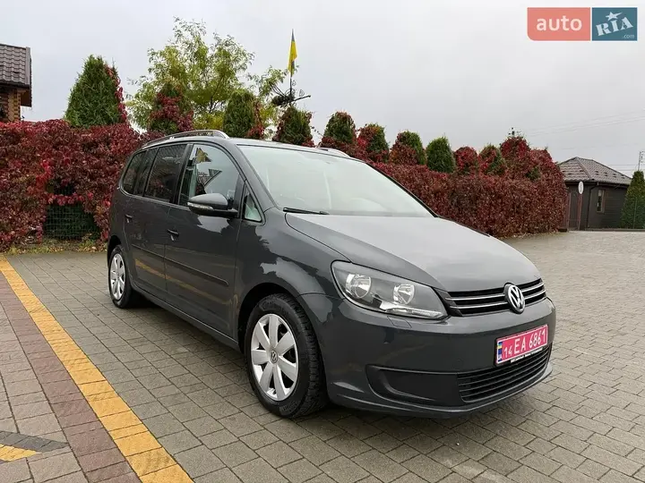 Volkswagen Touran 2015 photo 3
