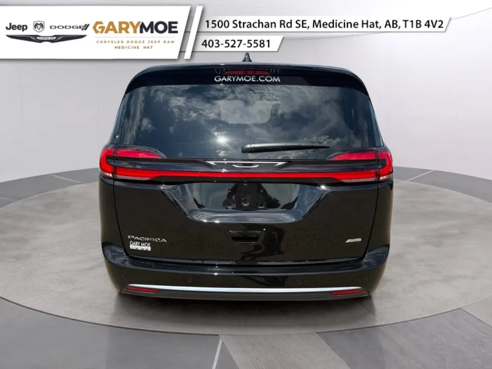 Chrysler Pacifica 2027 photo 4