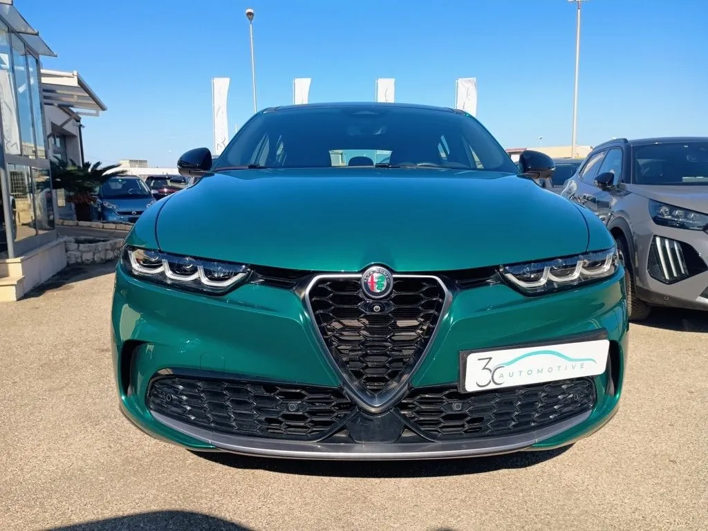 Alfa Romeo Tonale 2024 photo 2