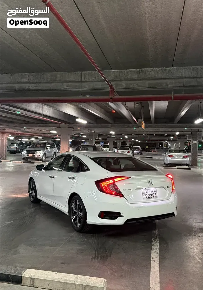 Honda Civic 2020 photo 4