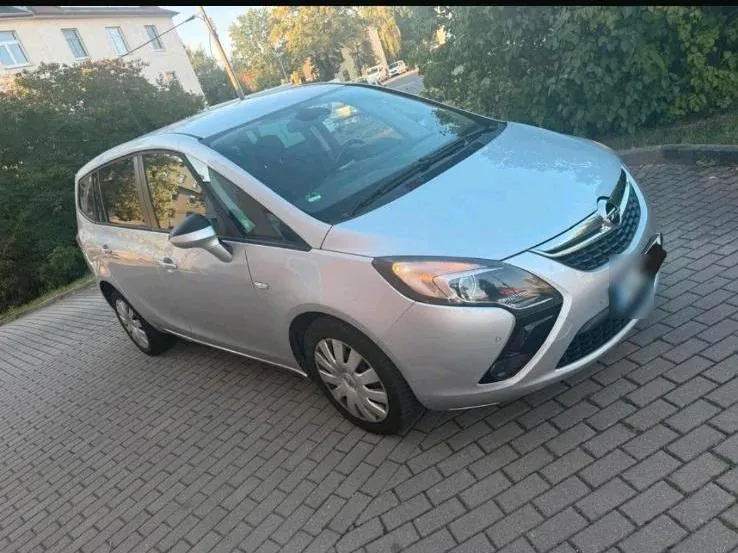 Opel Zafira Tourer