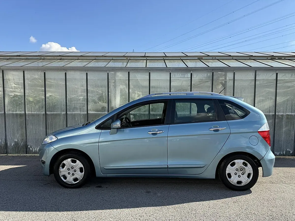 Honda Fr-V 2005 photo 2
