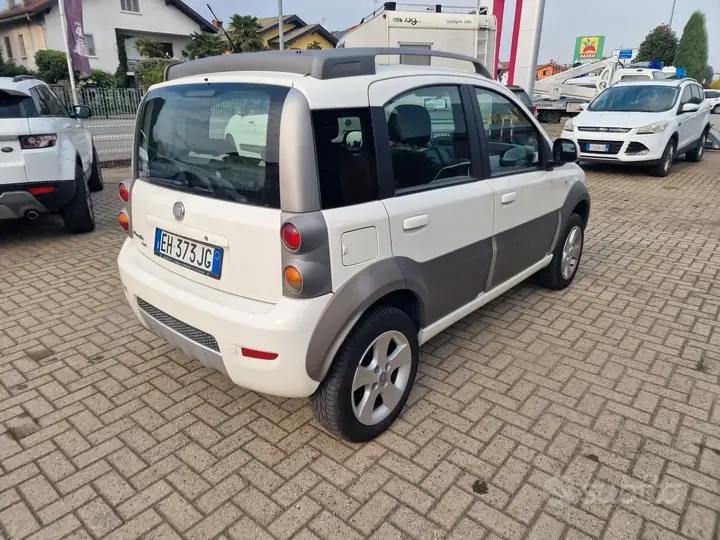Fiat Panda Cross 2011 photo 5