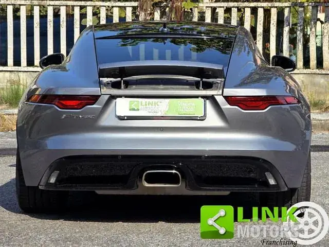Jaguar F-Type 2021 photo 2