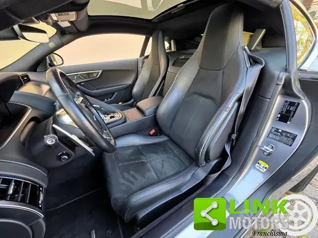 Jaguar F-Type 2021 photo 4