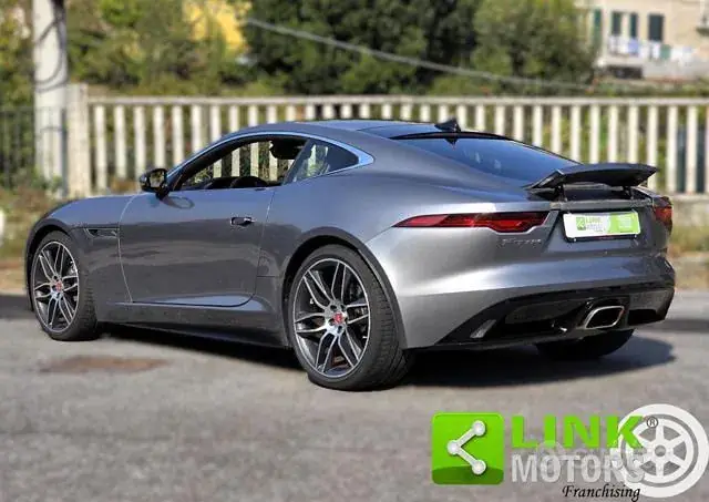 Jaguar F-Type 2021 photo 3