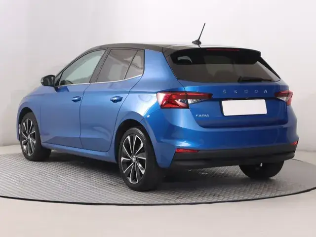Skoda Fabia 2021 photo 3