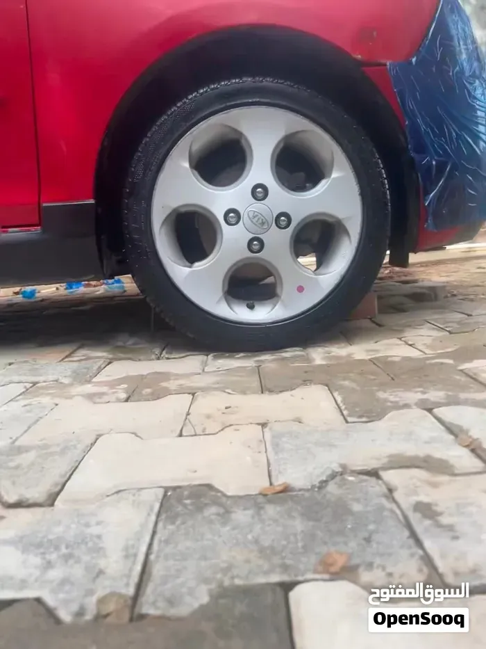 Kia Picanto 2011 photo 2