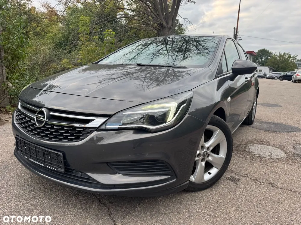 Opel Astra 2017 photo 2