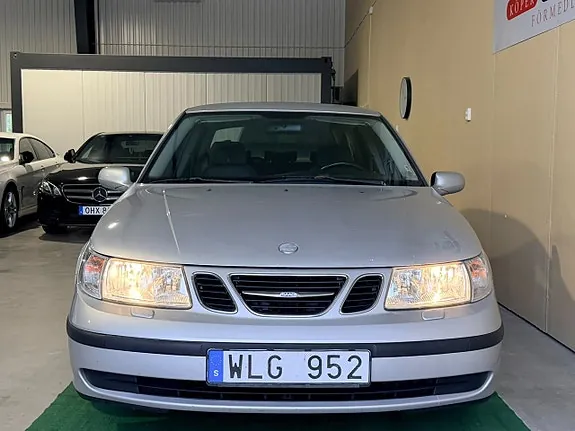 Saab 9-5 2005 photo 2
