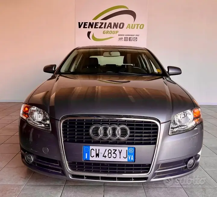 Audi A4 2005 photo 2