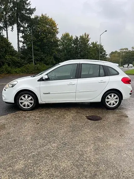 Renault Clio Iii 2012 photo 4