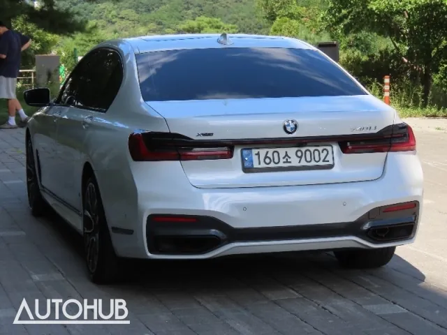 BMW 7 Series 2022 photo 4