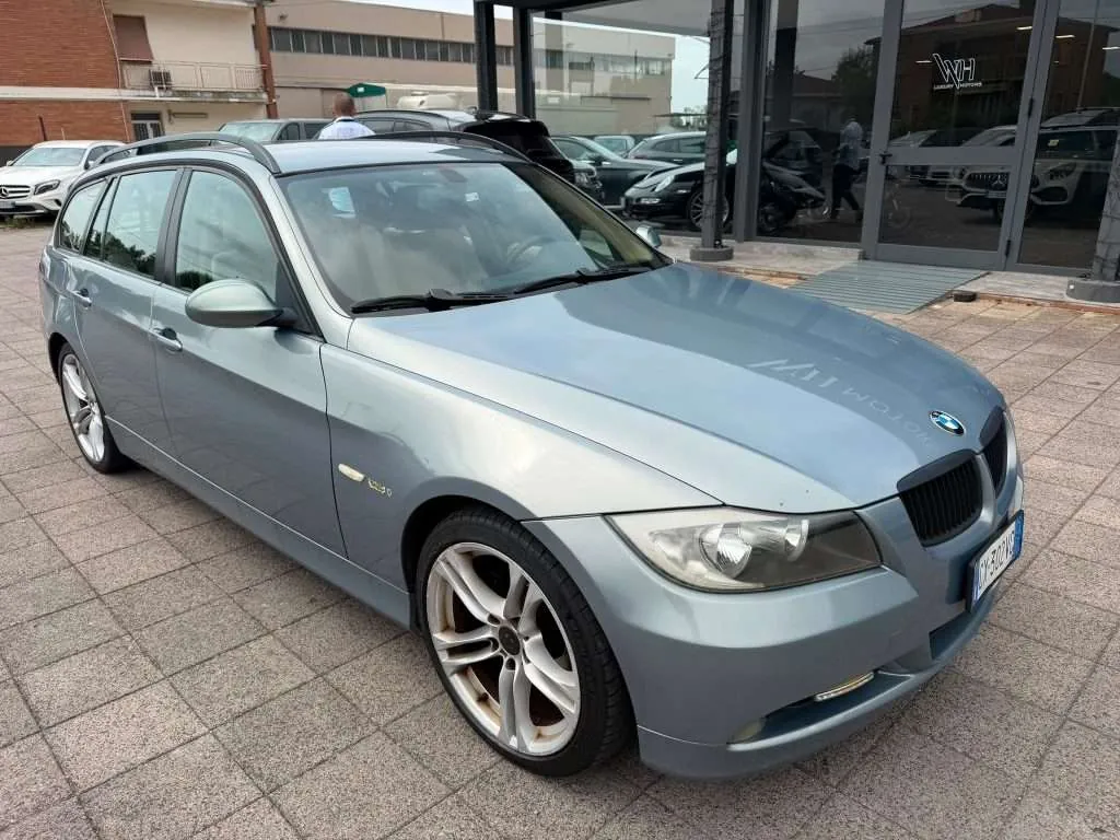 BMW 320D 2005 photo 3