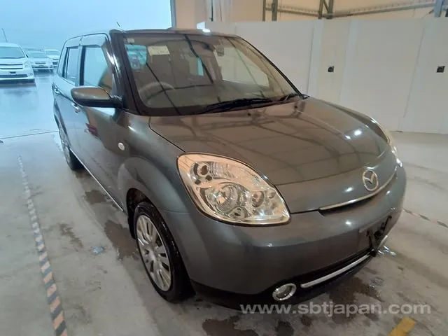 Mazda Verisa