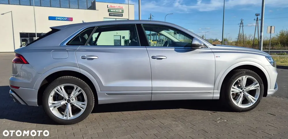 Audi Q8 2021 photo 4