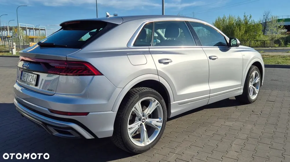 Audi Q8 2021 photo 3