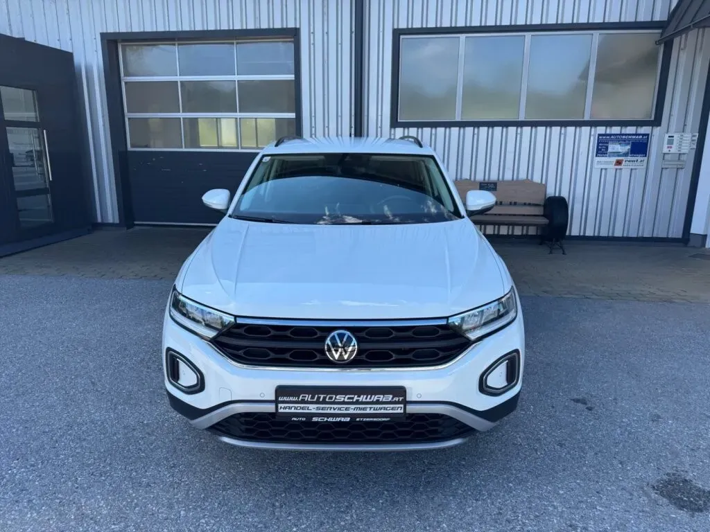 Volkswagen T-Roc 2022 photo 2