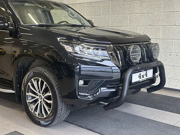 Toyota Land Cruiser 2021 photo 3