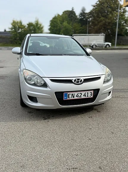 Hyundai I30 2009 photo 2