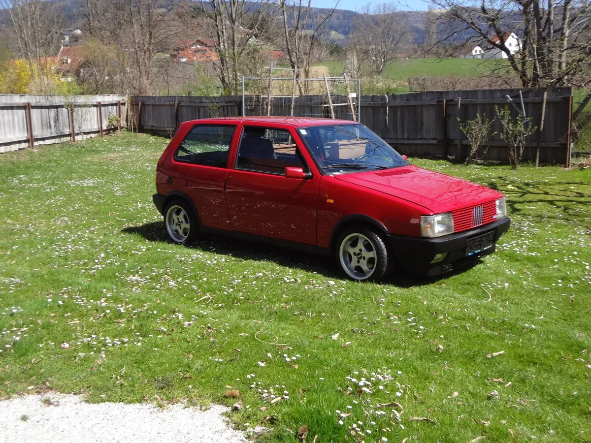 Fiat Uno 1983 photo 2