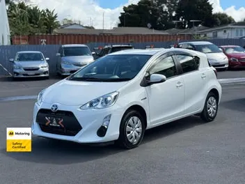 Toyota Aqua 2015 photo 4