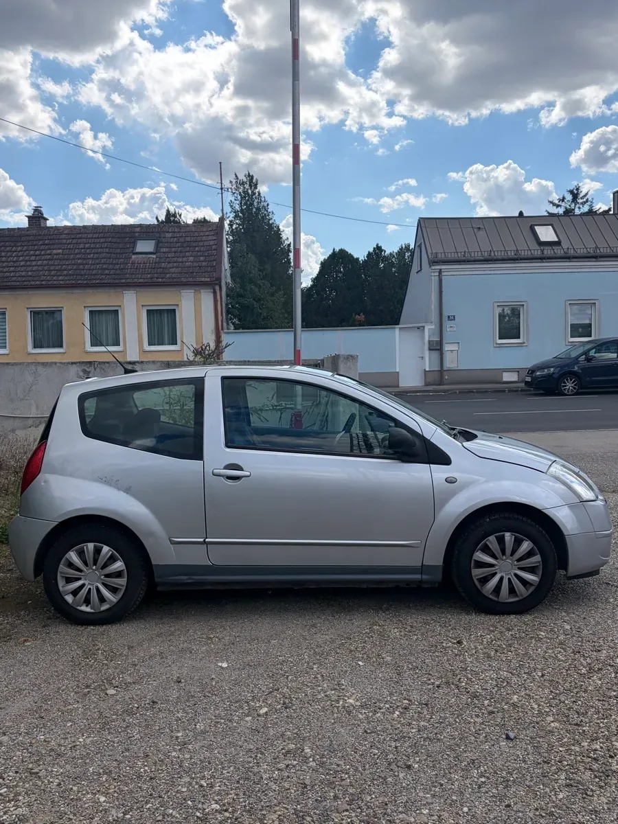 Citroen C2 2004 photo 3