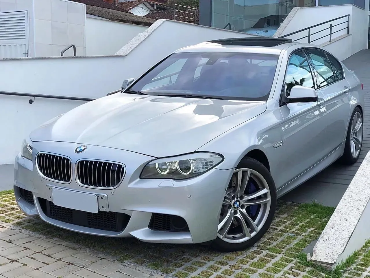 BMW 550I