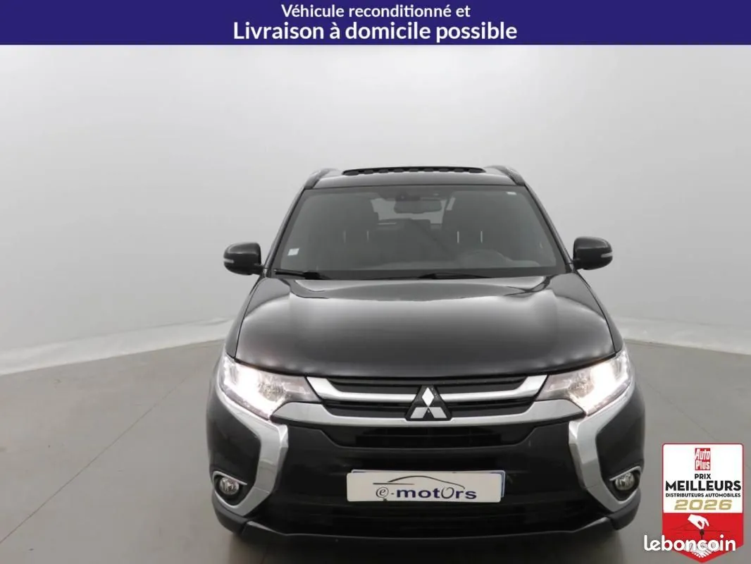Mitsubishi Outlander 2018 photo 2