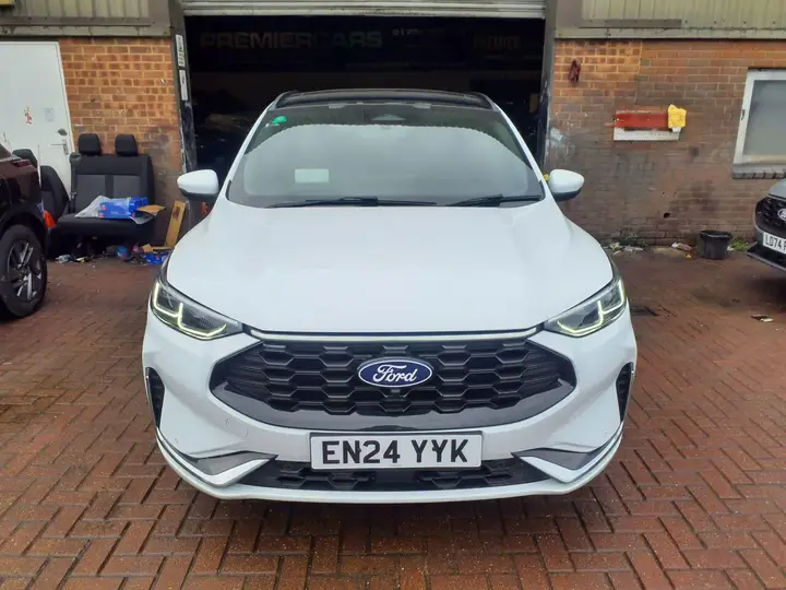 Ford Kuga 2024 photo 2