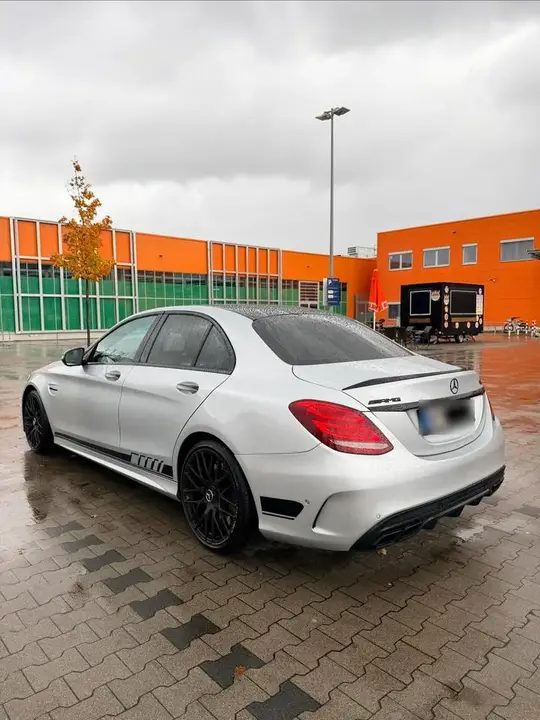 Mercedes-Benz C63