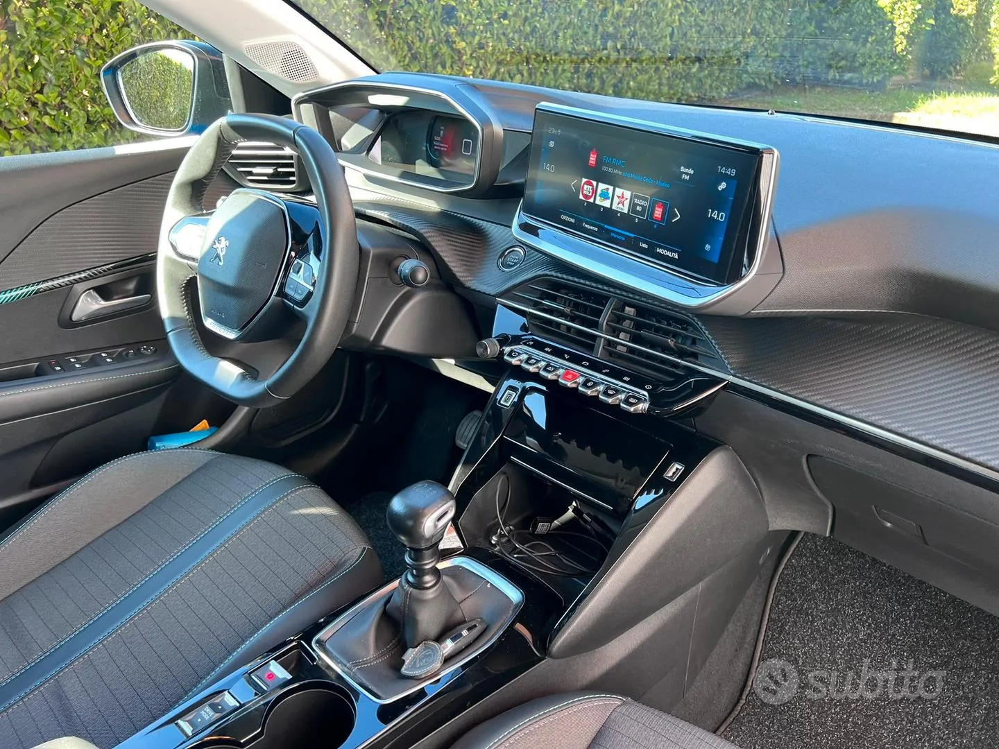 Peugeot 208 2022 photo 5