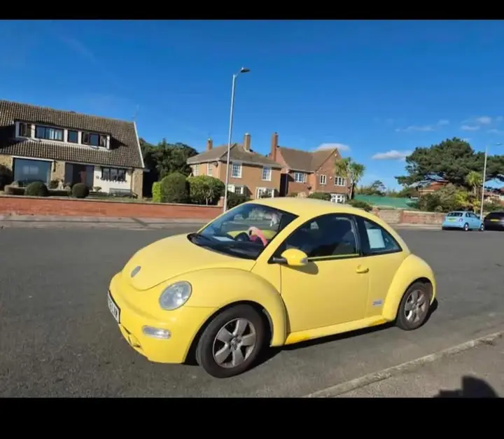 Volkswagen Beetle 2005 photo 2