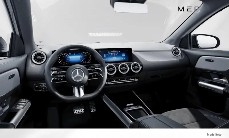 Mercedes-Benz Gla Class 2025 photo 3