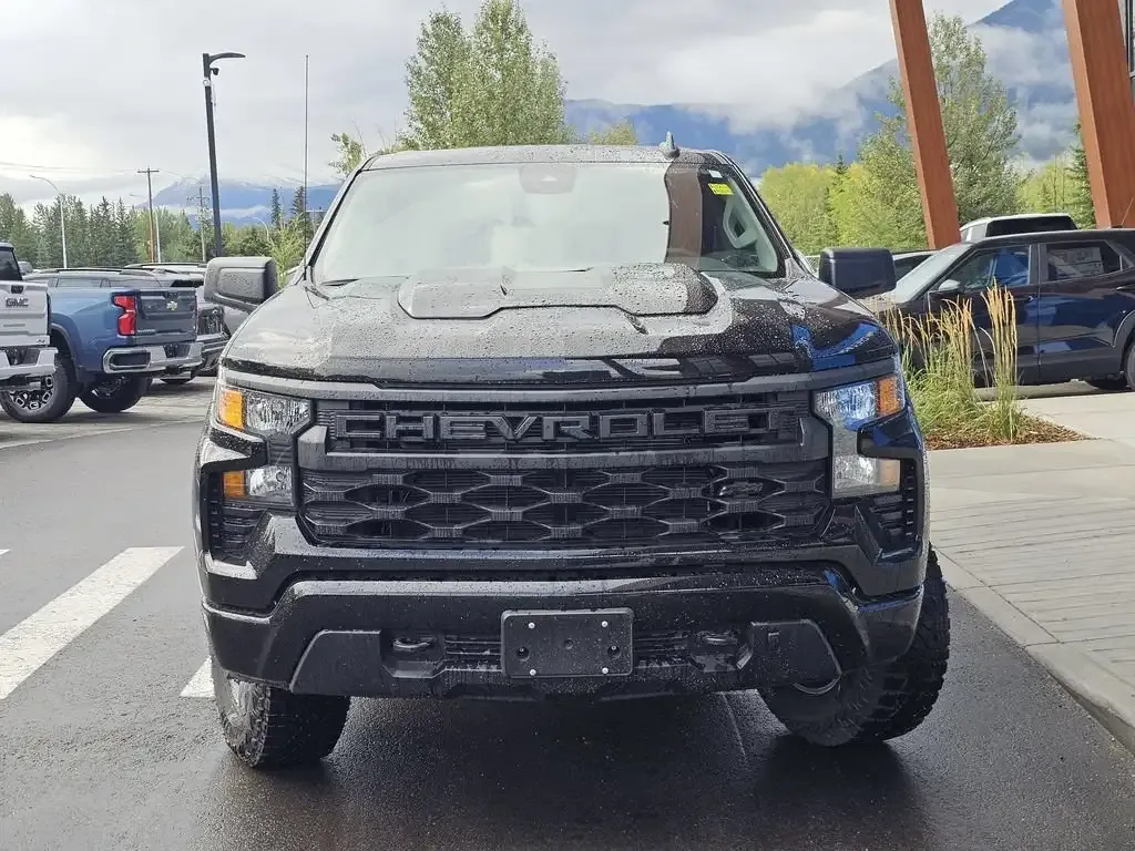 Chevrolet Silverado 1500 2026 photo 2