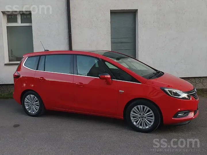 Opel Zafira 2019 photo 2