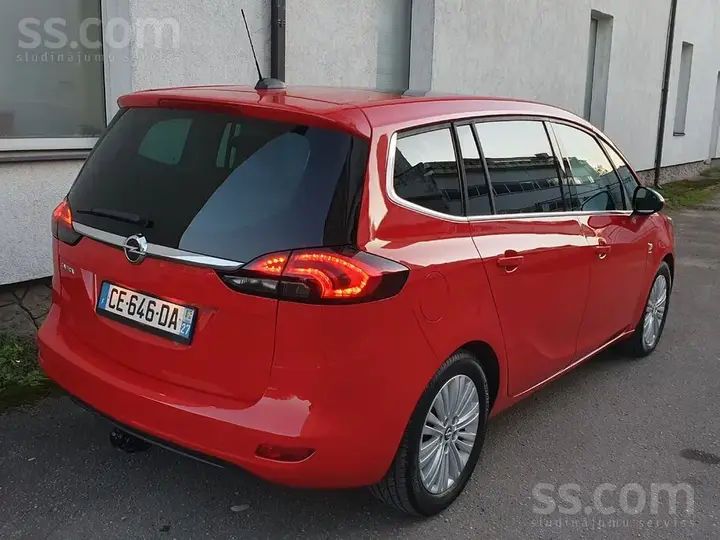 Opel Zafira 2019 photo 3