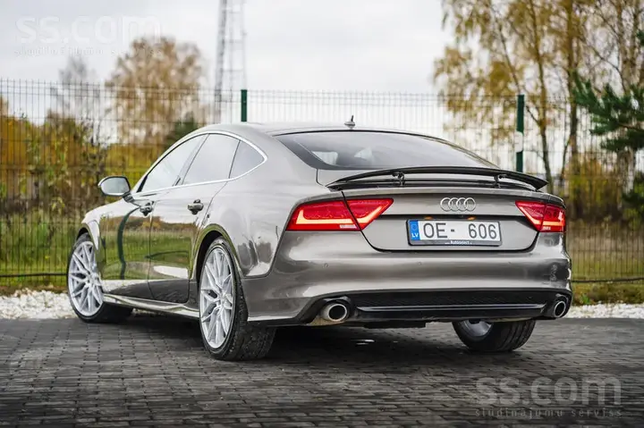 Audi A7 2011 photo 4